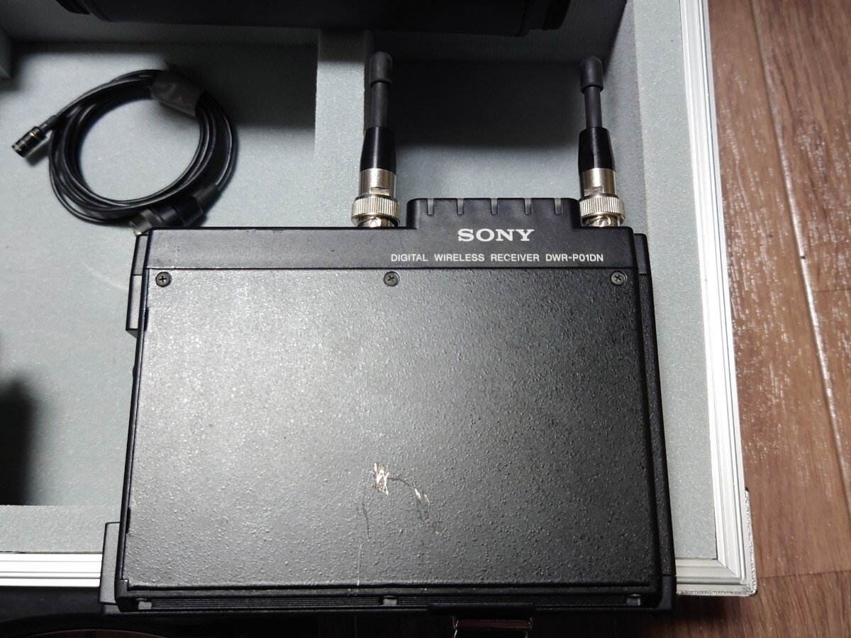 Yahoo!オークション - SONY デジタルワイヤレスレシーバーDWR Yahoo!オークション - SONY デジタルワイヤレスレシーバーDWR