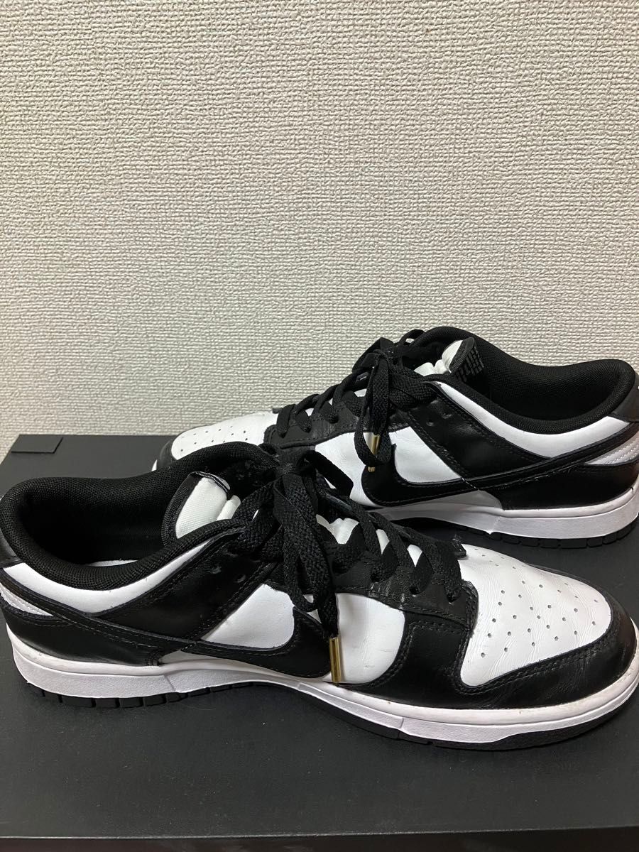 NIKE DUNK LOW ナイキ  ダンク　ロー パンダ　黒　白 スニーカー