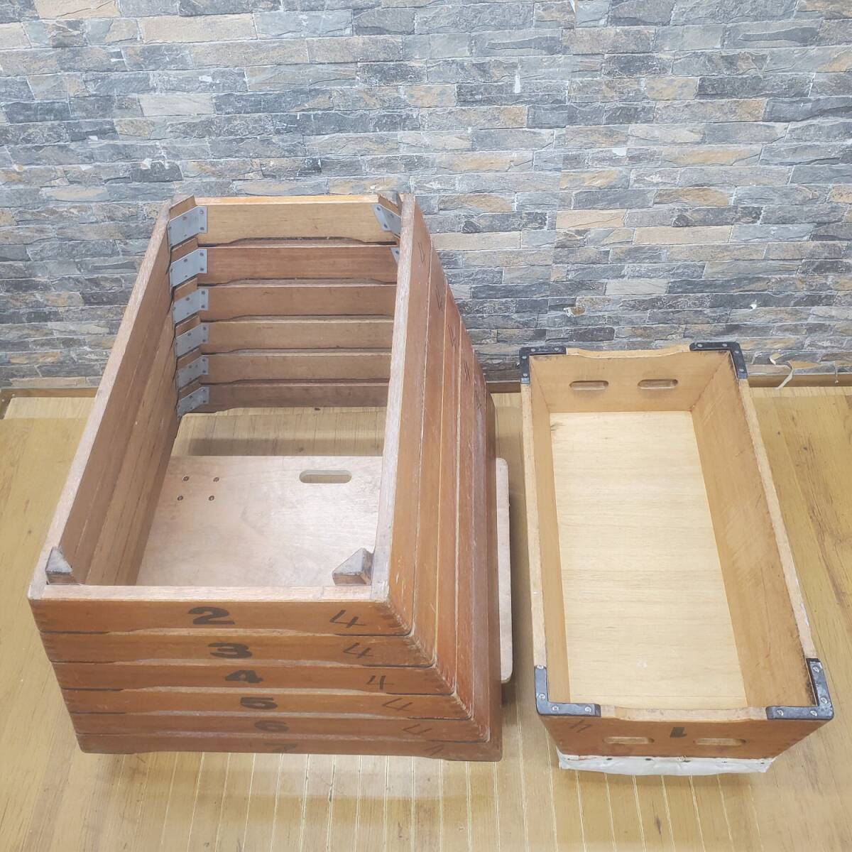4d011-2 河合楽器 跳び箱 とび箱 とびばこ 7段 踏切板 教育用 4d011-2 河合楽器 跳び箱 とび箱 とびばこ 7段 踏切板 教育用