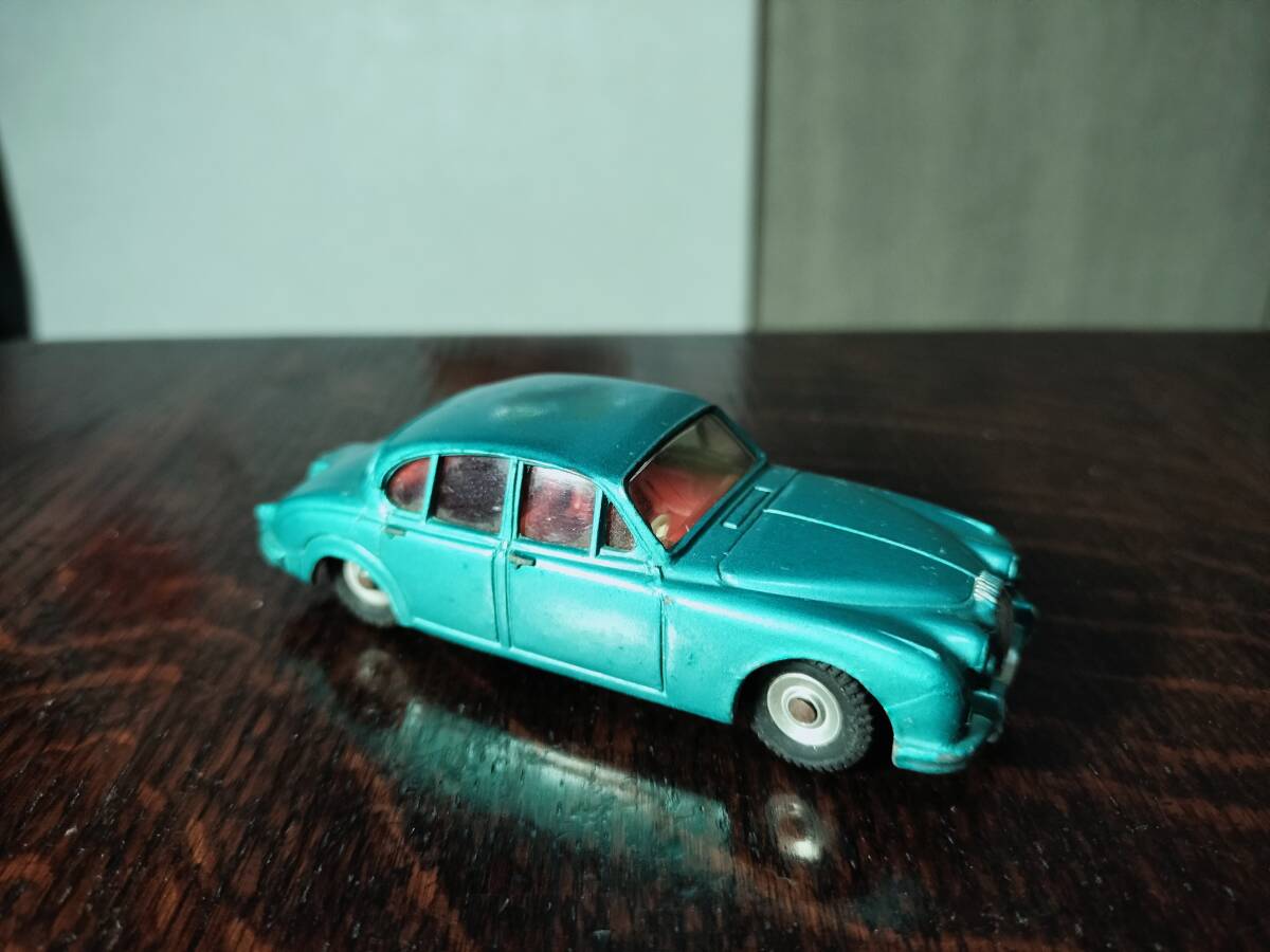 Dinky Toys 146 Daimler 2.5 ディンキー デイムラー 2.5の画像1