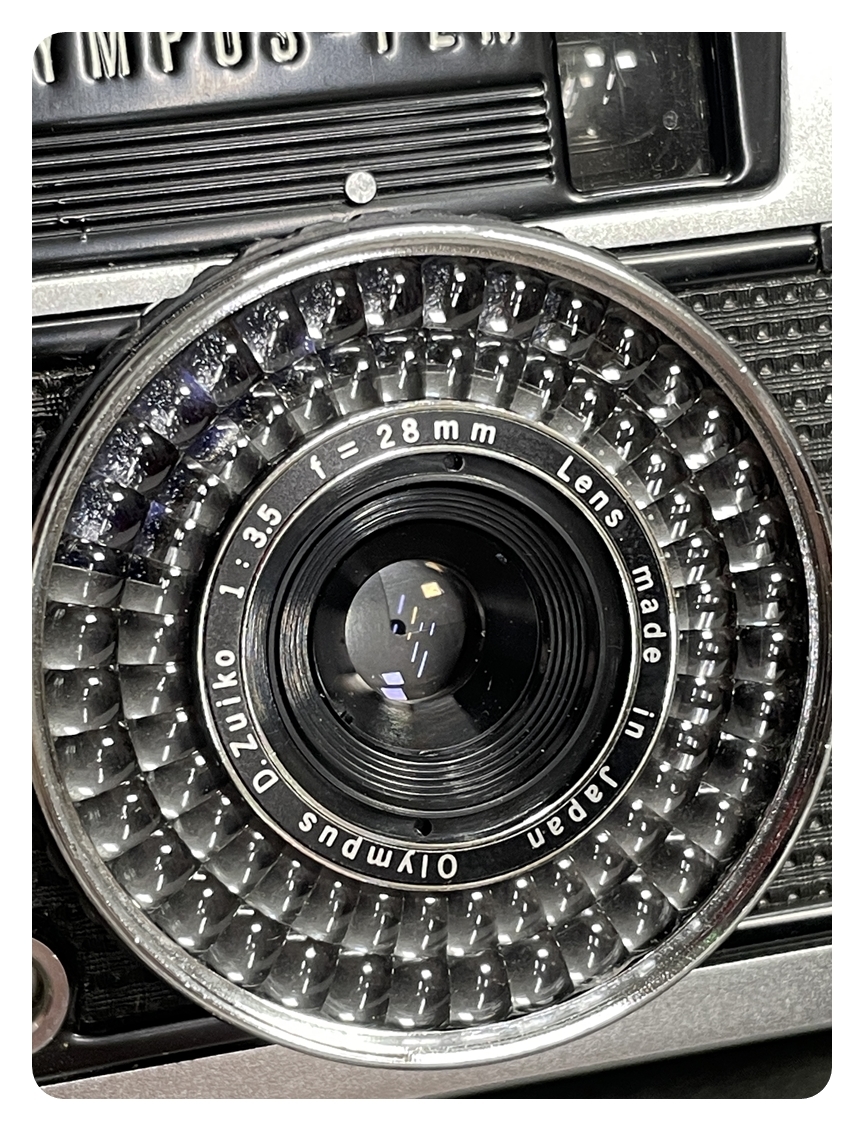 ● コレクター必見 OLYMPUS PEN EE-3 オリンパス コンパクトカメラ レンズ 1:3.5 f=28mm コレクション ジャンク品 ma695_画像3