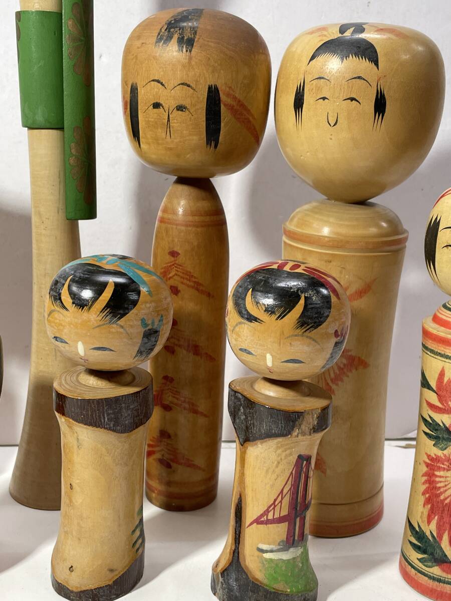 ★コレクター必見 こけし まとめ売り 木製 オブジェ 置物 日本人形 飾り 木工 工芸品 レトロ コレクション T954の画像3