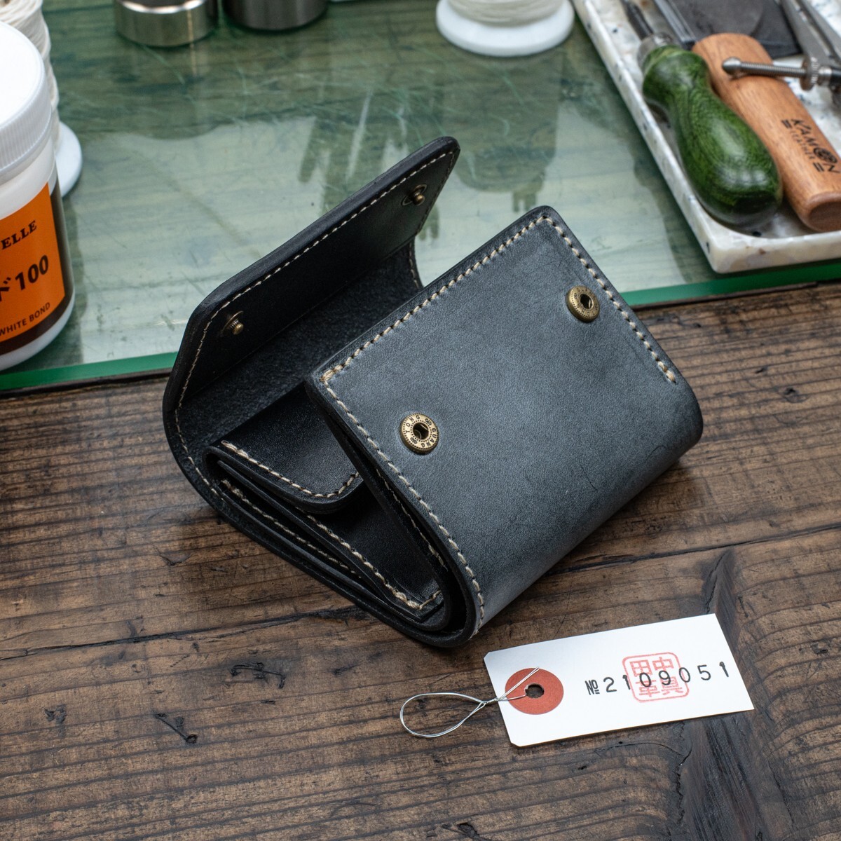 [ the truth thing photographing ] new goods original leather b ride ru leather men's three folding folding twice purse unused free shipping 1 jpy hand made black black rice field middle leather .