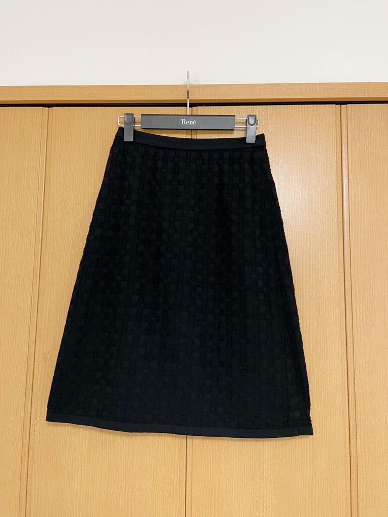マッキントッシュロンドン スカート 黒の画像1
