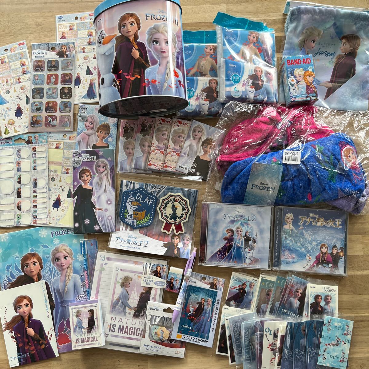 アナと雪の女王 ディズニー グッズ Frozen CD 文房具 雑貨 アナ エルサ まとめ 大量の画像1