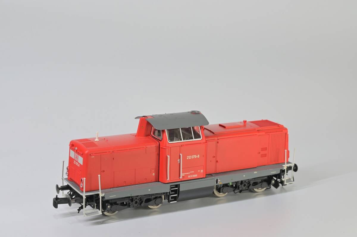 Brawa 42815 - H0 Diesel Loco BR 212 DB (42814) ディーゼル機関車 ドイツ ドイツ国鉄 サウンド 2線式 DCC - 外国車輌 Brawa 42815 - H0 Diesel Loco BR 212 DB (42814) ディーゼル機関車 ドイツ ドイツ国鉄 サウンド 2線式 DCC - 外国車輌