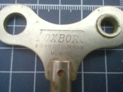 K-180　Clock Key 『FOXBORO(フォックスボロ)』 ～ ビンテージ・キー　クロック・キー　ゼンマイ鍵　ゼンマイ巻　　　時計備品：中古_画像2