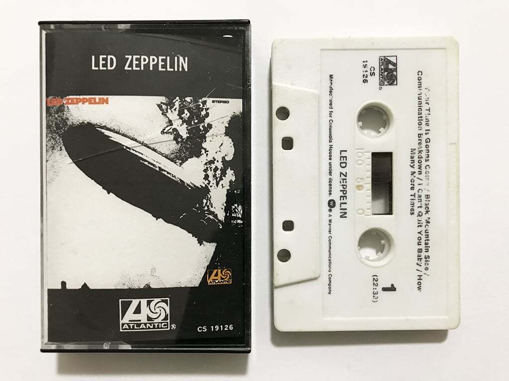 # cassette tape #[ explanation obligatory reading ] red *tsepe Lynn [Led Zeppelin]1st album # including in a package 8ps.@ till postage 185 jpy 