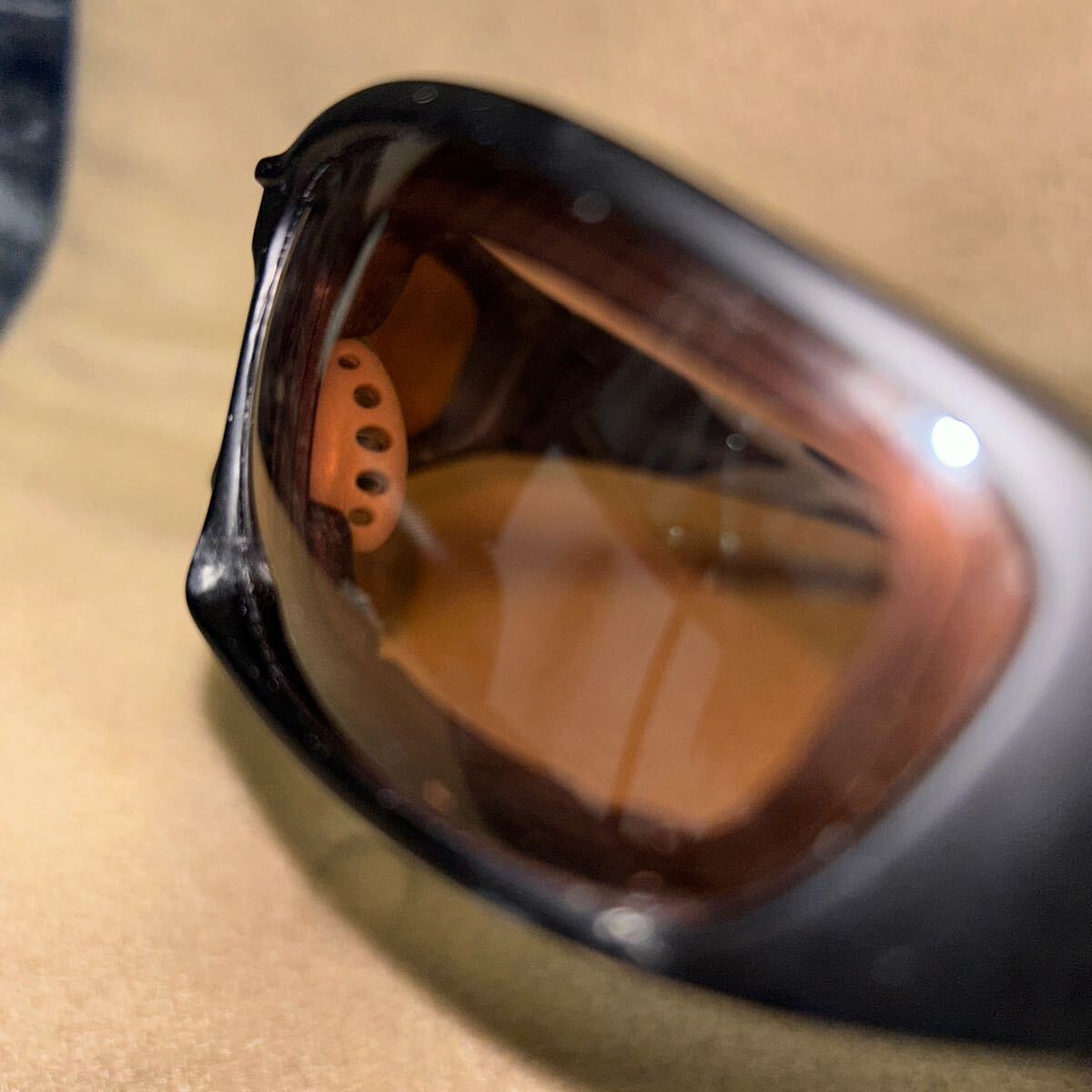 товар в хорошем состоянии  ...(SWANS) XC－002  спорт  солнцезащитные очки   черный 