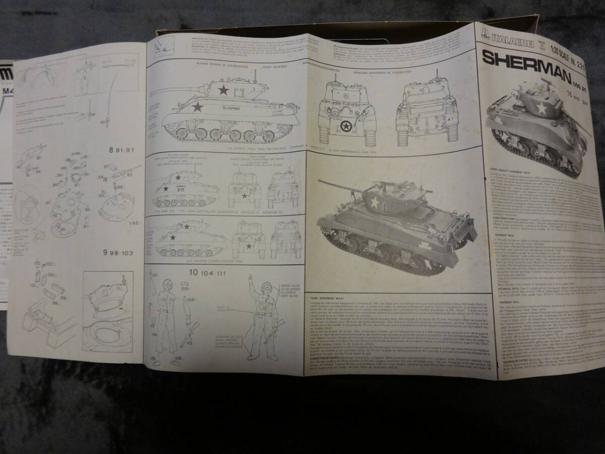 約５０年前のプラモデル イタラエレイ製 トミー輸入品 M4A1(７６mm砲)シャーマン戦車 ファイティングビークルシリーズ２３ 送料５１０円の画像6