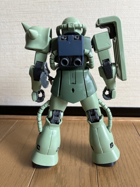 MG MS-06F量産型ザク完成品　ジャンク_画像2