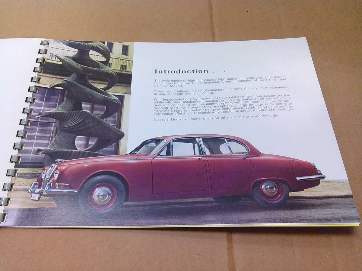 F133[ car pamphlet / English inscription ]JAGUAR/3*4&3*8 S MODELS