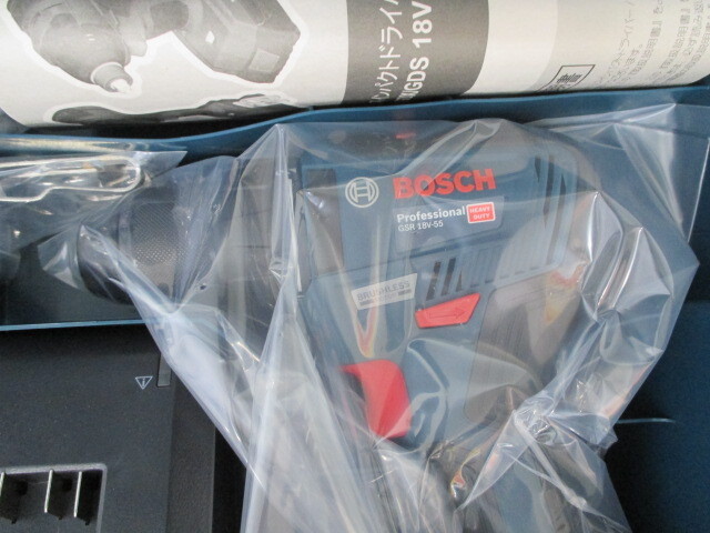 未使用 BOSCH ボッシュ インパクトドライバー ドリルドライバ コンボキット GDX18V200GSRN バッテリ2個 充電器付 激安1円スタートの画像4