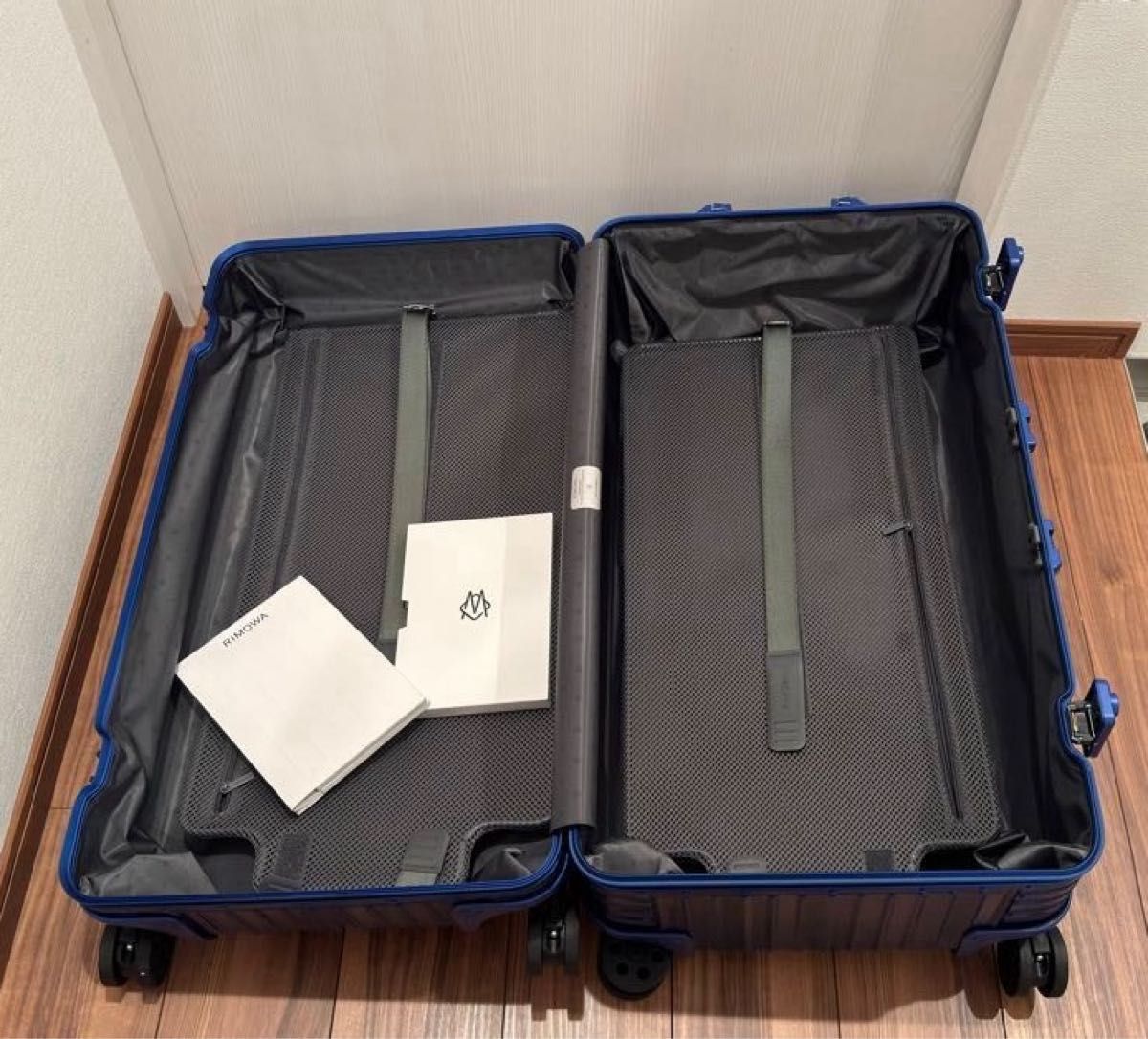 保証付き】RIMOWA Original Trunk Plus マリン|Yahoo!フリマ 保証付き】RIMOWA Original Trunk Plus マリン|Yahoo!フリマ