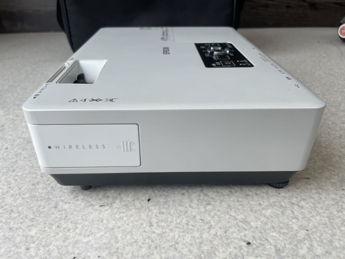 1円 動作品 EPSON エプソン プロジェクター リモコン バッグ 付き セット 2700ルーメン ランプ時間 162/46h EMP-1715 売り切り1_画像7