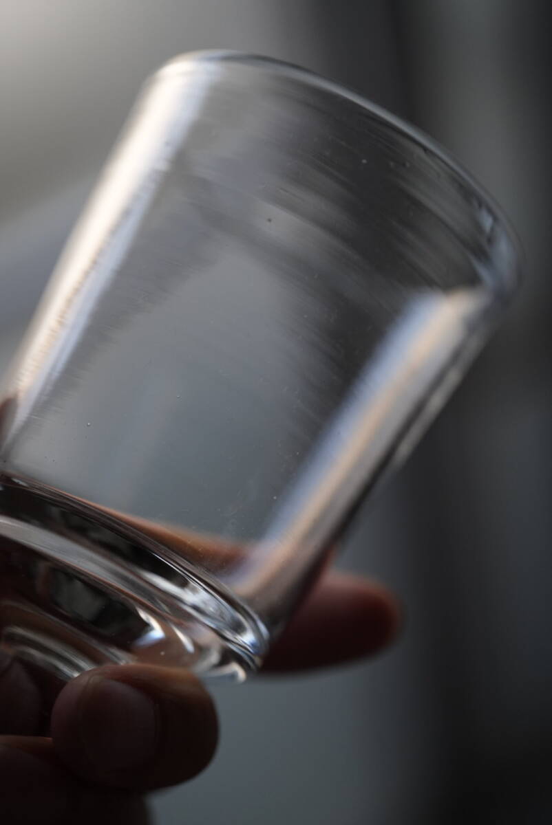 古い手吹きガラスのシンプルな筒型のビストログラス / 19世紀・フランス / アンティーク 古道具 ワイングラス A-8_画像6