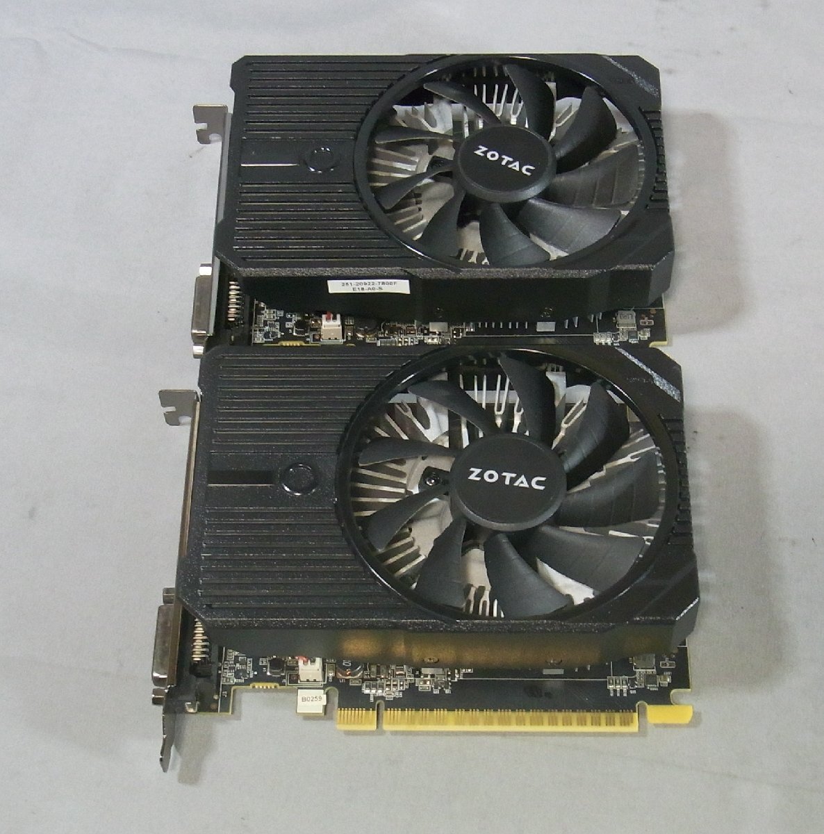 B39324 GeForce GTX1050 2個セット ジャンクの画像1