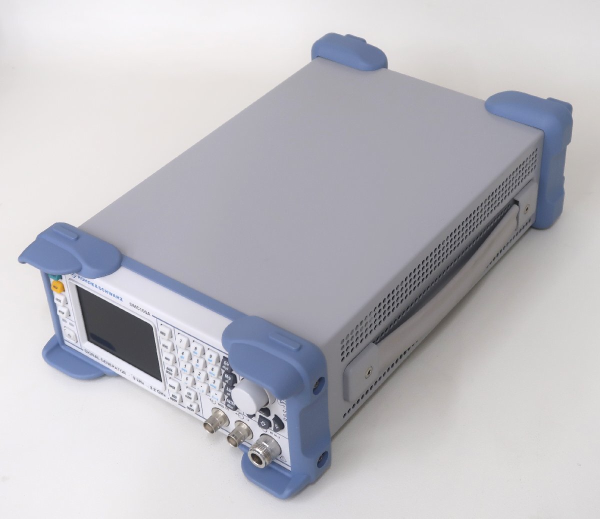 MF51165◆ROHDE&SCHWARZ SMC100A Opt.B103 シグナルジェネレータ 信号発生器 9kHz-3.2GHz【返品保証あり】の画像3