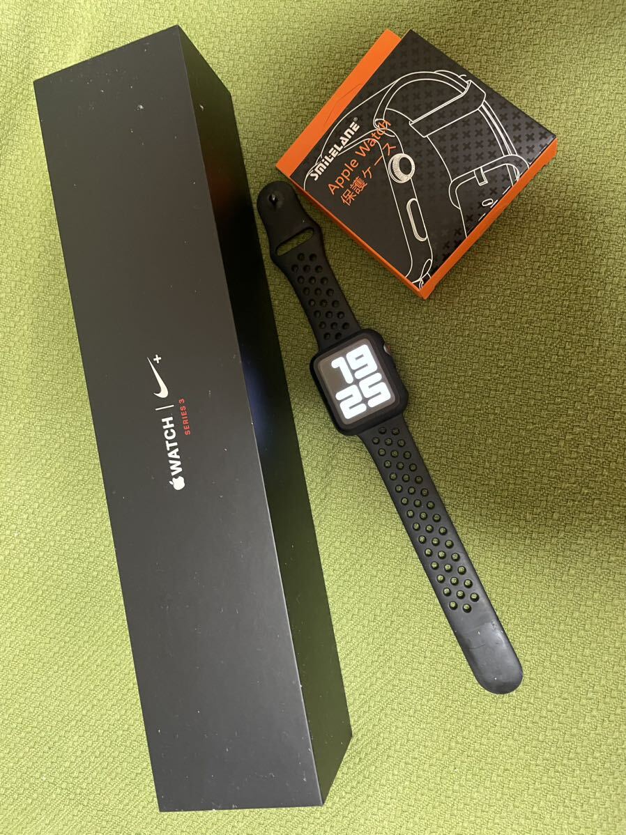 Apple Watch series3NIKEモデル42mm(カバー付き)GPSセルラーモデル_画像1
