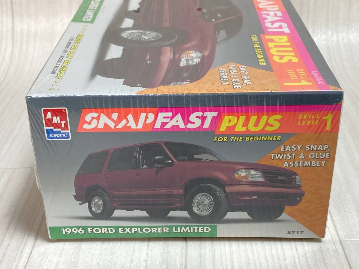 AMT ERTL フォード エクスプローラー リミテッド プラモデル 1/25 Snapfast Plus 1996 Ford Explorer Limited アーテル_画像6