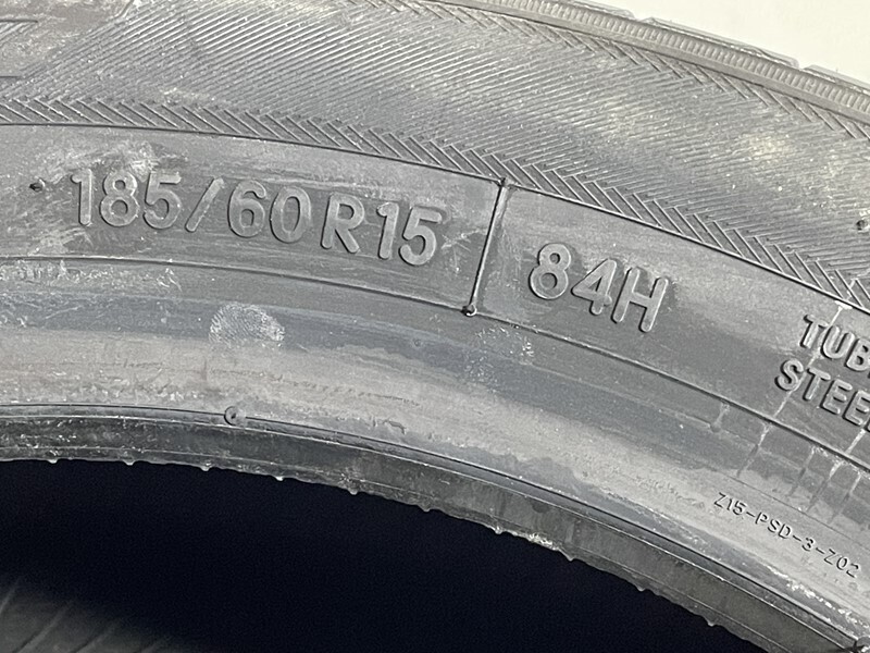 【送料無料】未使用夏タイヤ４本セット 185/60R15 84H(STY006-11)TOYO SD-7 フィット グレイス ヤリス アクア シエンタ 185/60/15の画像2