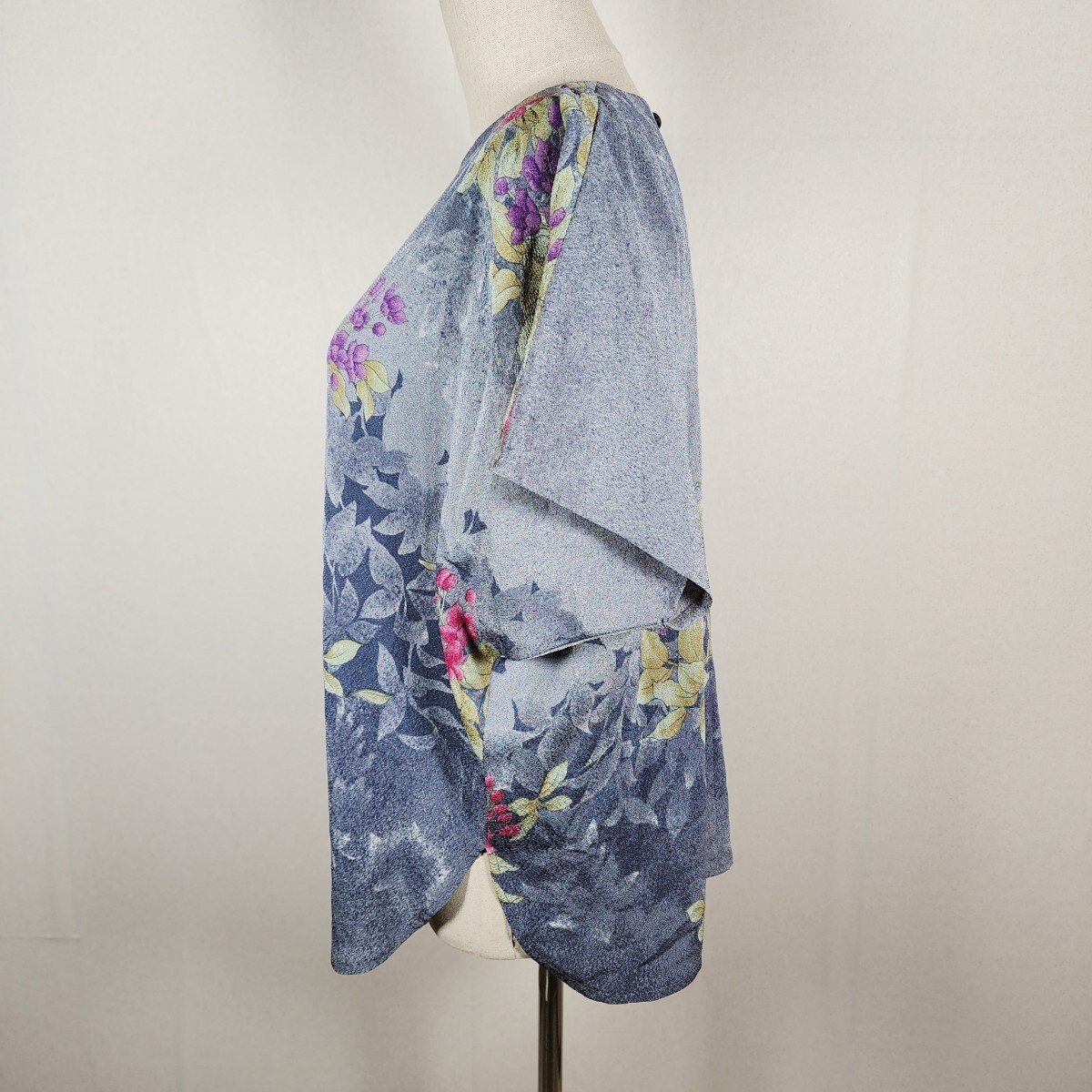 Y6 美品 COPIA コピア レディース シャツ 半袖 昭和平成レトロ XL グレー ブルー 花柄 ビンテージ 大きめサイズ 日本製 の画像2