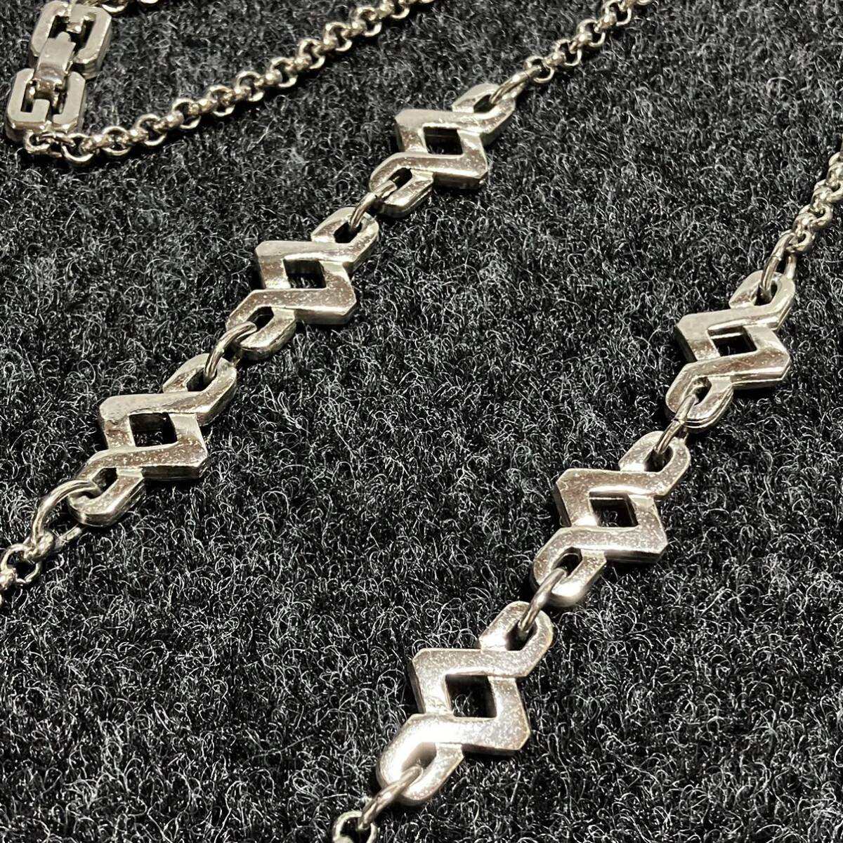 m】GIVENCHY ジバンシー ロングネックレス シルバーカラー m】GIVENCHY ジバンシー ロングネックレス シルバーカラー