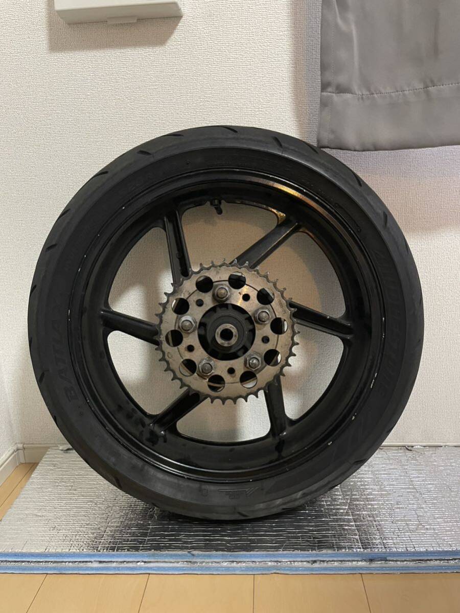 Yahoo!オークション - CB750 RC42 純正 リアホイール 17インチ 4j Yahoo!オークション - CB750 RC42 純正 リアホイール 17インチ 4j
