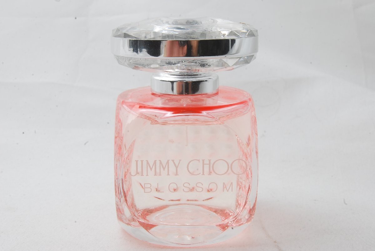 ジミーチュウ　ブロッサム オーデパルファム リミテッドエディション 2018 40ml 香水 フランス製 JIMMY CHOO BLOSSOM_画像1