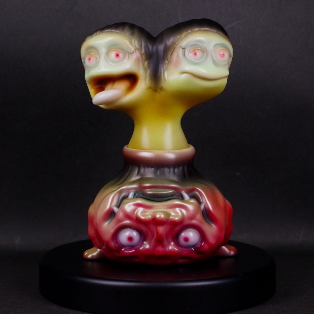 処分価格 双頭蛙 墓場の画廊 蓄光 ソフビ フィギュア HAUNTED GALLERY Monster Mind Toys マルサン ブルマァク 未開封 新品の画像1