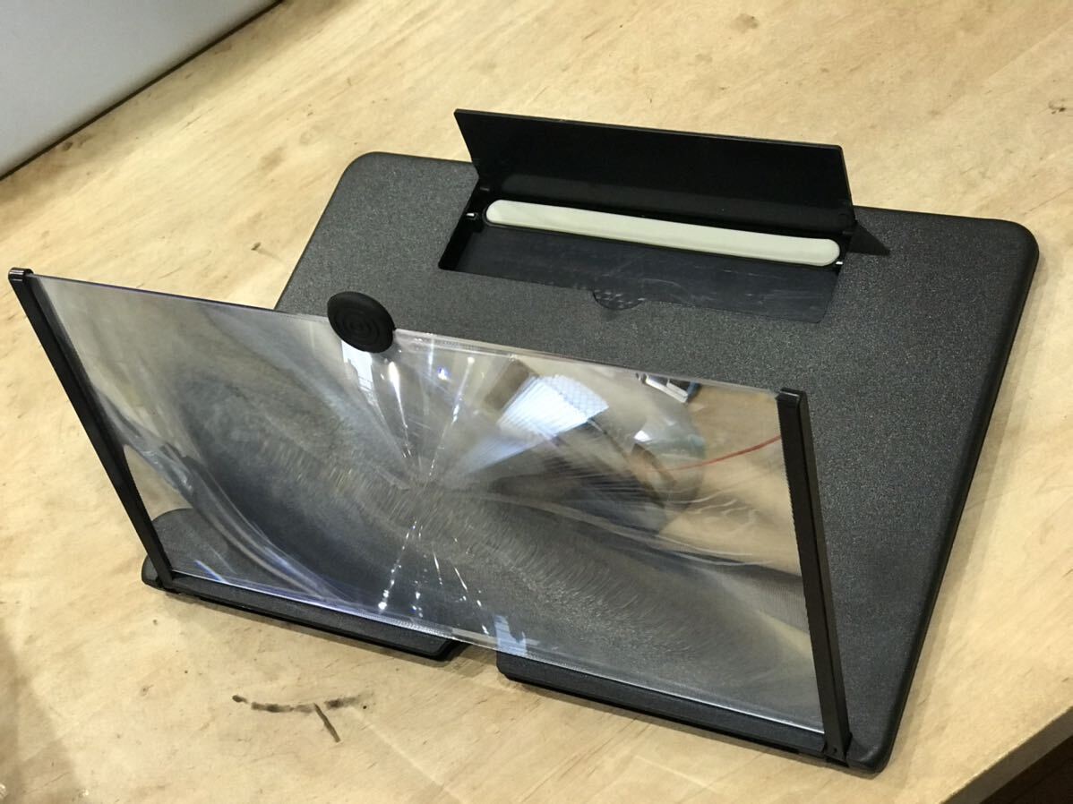 スクリーンアンプ 16インチ Yirui 拡大鏡スタンド 5倍 3D 360°自由回転 折り畳み式 スマートフォン＆タブレット ブラック