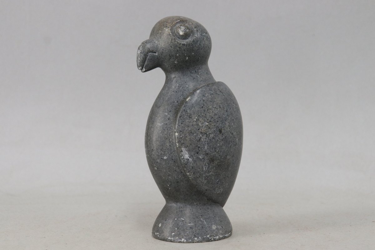 在銘 カナダ エスキモーアート イヌイット 石彫刻 ペンギン OBE diAH GWESHE 高さ16.5cm 重さ1003g 4-C087/1/060の画像1