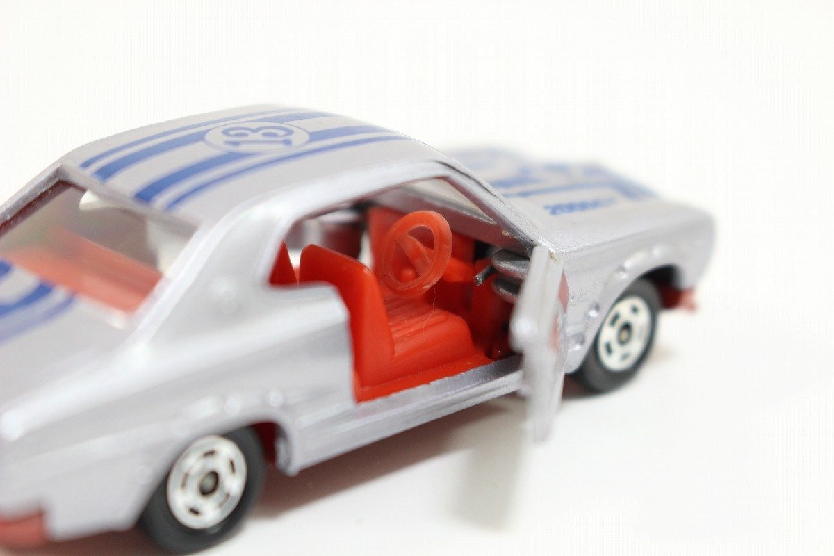 【美品】 TOMICA トミカ スカイライン H-T 2000 GT-R レーシング NO.21 シルバー 黒箱 ミニカー 日本製 4-F057/1/60Pの画像4