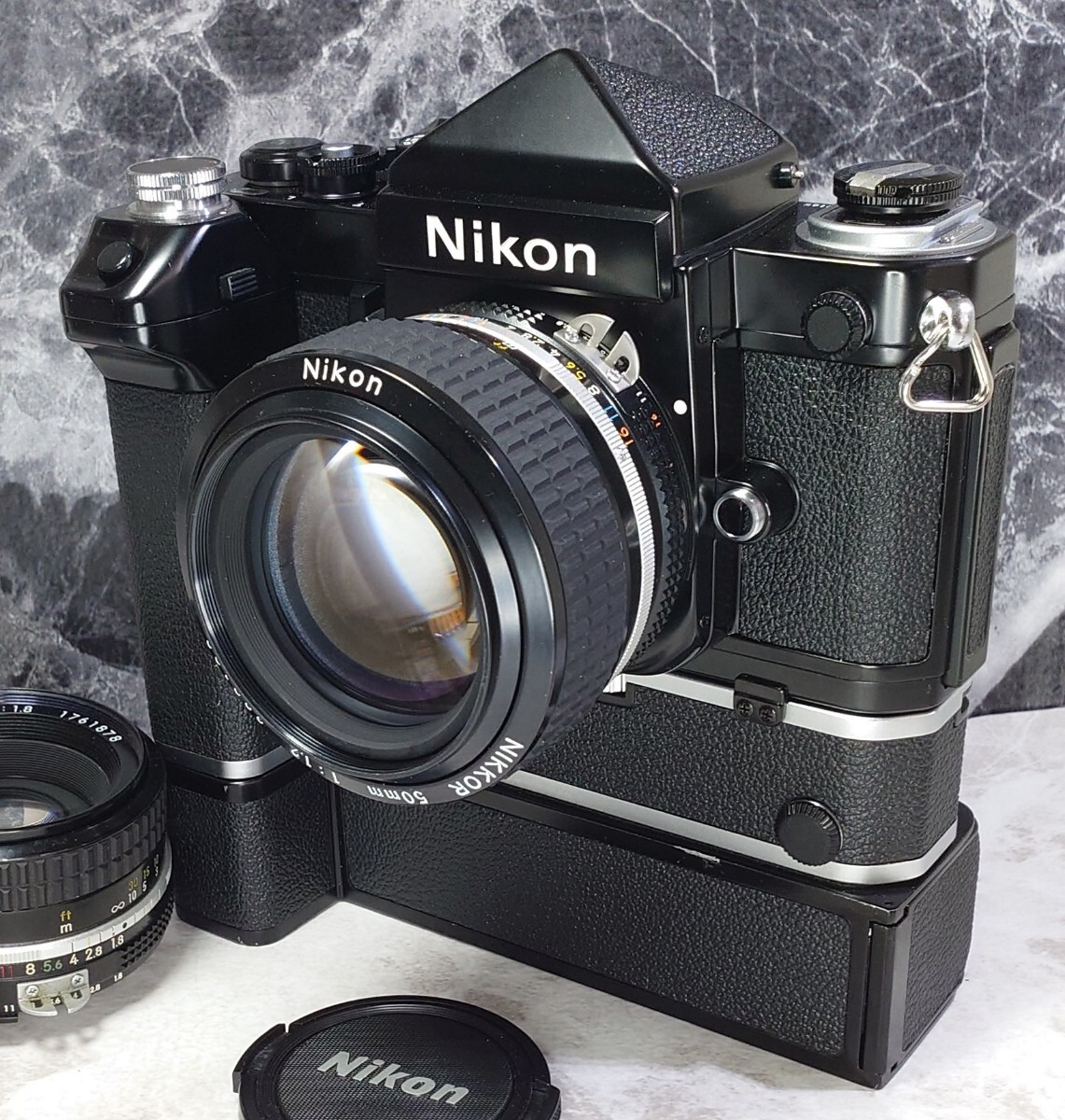 【終活】 Nikon F2 アイレベルF 黒 美品＋Ai-s NIKKOR 50mm f1.2 シンデレラ＋Ai 50mm f1.8＋モータードライブMD−2＋MB-1 各動作良好 連写の画像3