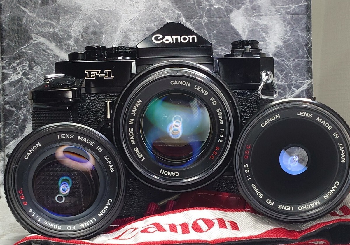 【終活】Canon F-1後期型＋FD 55mm f1.2 シンデレラ＋50mm f1.4＋50mm f3.5 マクロ 赤バッジ3本セット＋ワインダーF 各動作良好 露出計OK_画像1
