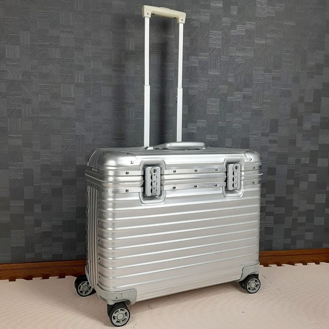 美品】RIMOWA リモワ TOPAS トパーズ PILOT パイロット ビジネス 美品】RIMOWA リモワ TOPAS トパーズ PILOT パイロット ビジネス