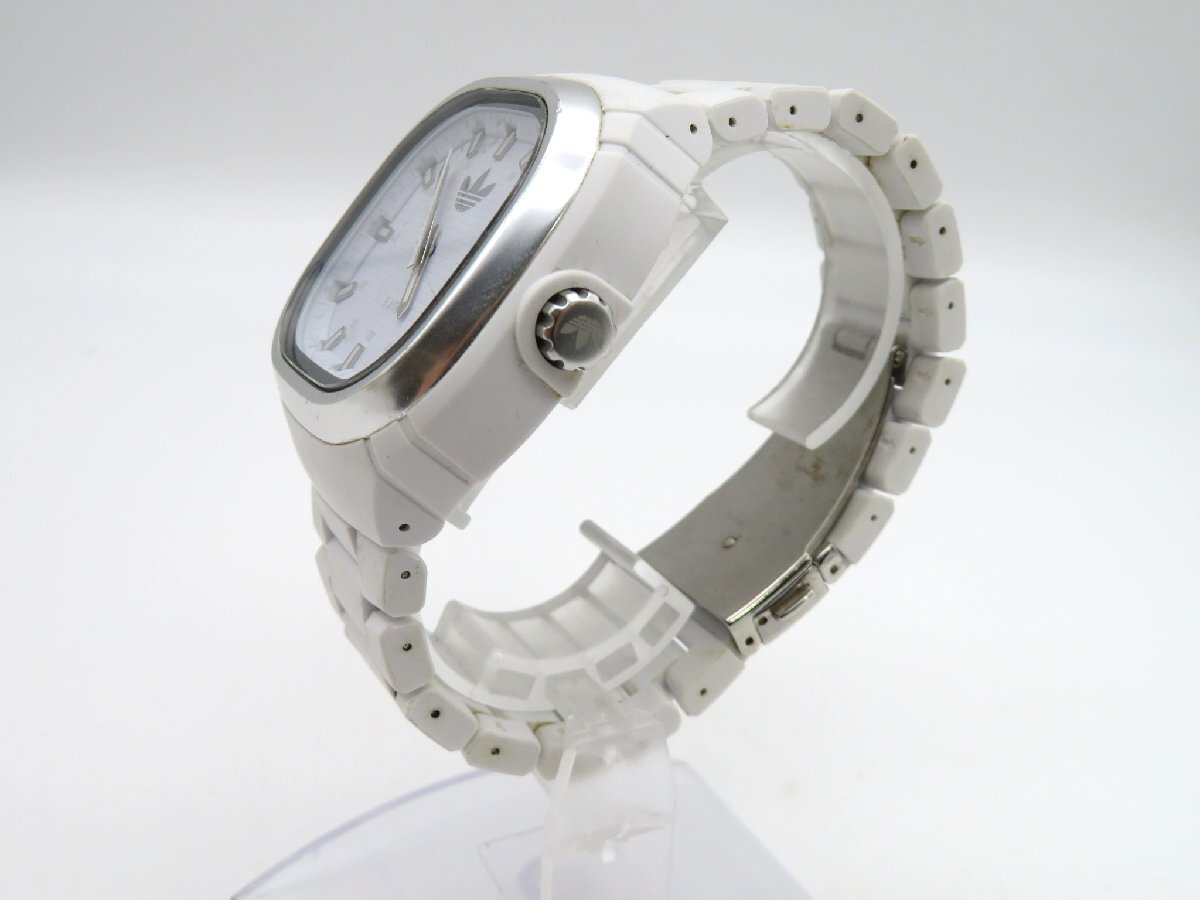1円◆稼働◆ アディダス ホワイト クオーツ メンズ 腕時計 M05702の画像2