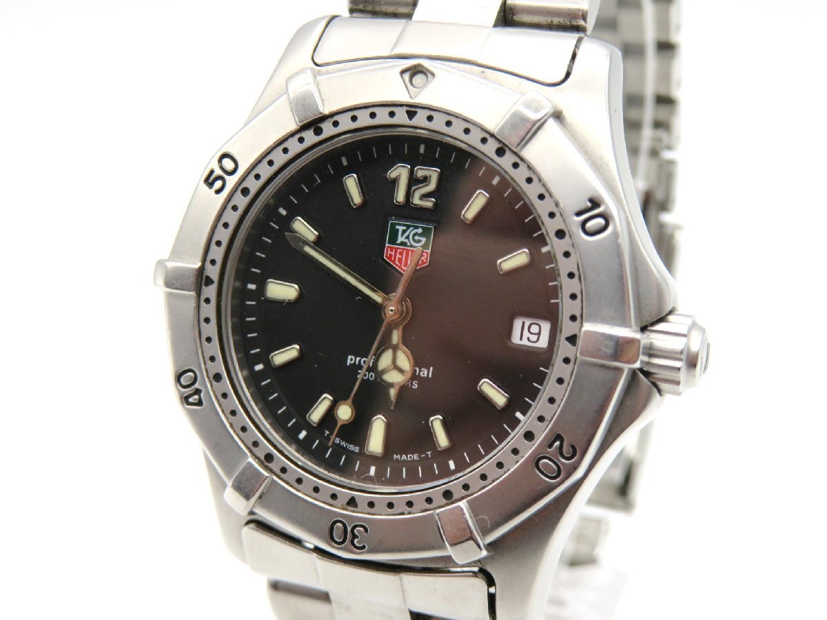 1円◆稼働◆ タグホイヤー WK1210 プロフェッショナル ブラック クオーツ ユニセックス 腕時計 M38201_画像1