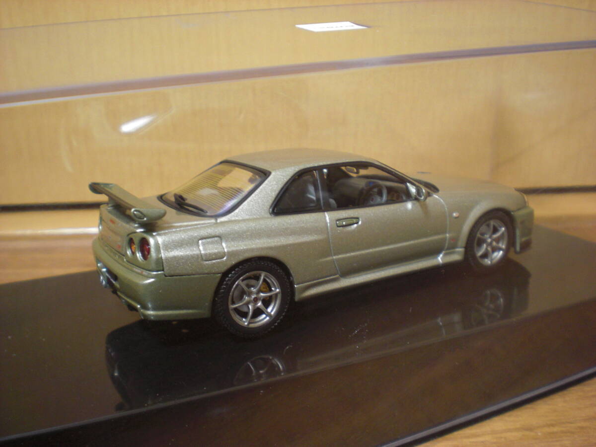 ★オートアート 1/43 スカイライン GT-R R34 V-specⅡ Nur ミレニアムジェイド（箱なし）の画像4