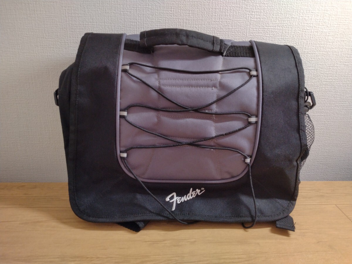 Fender/フェンダー・　カバン　　　鞄 　　バッグ