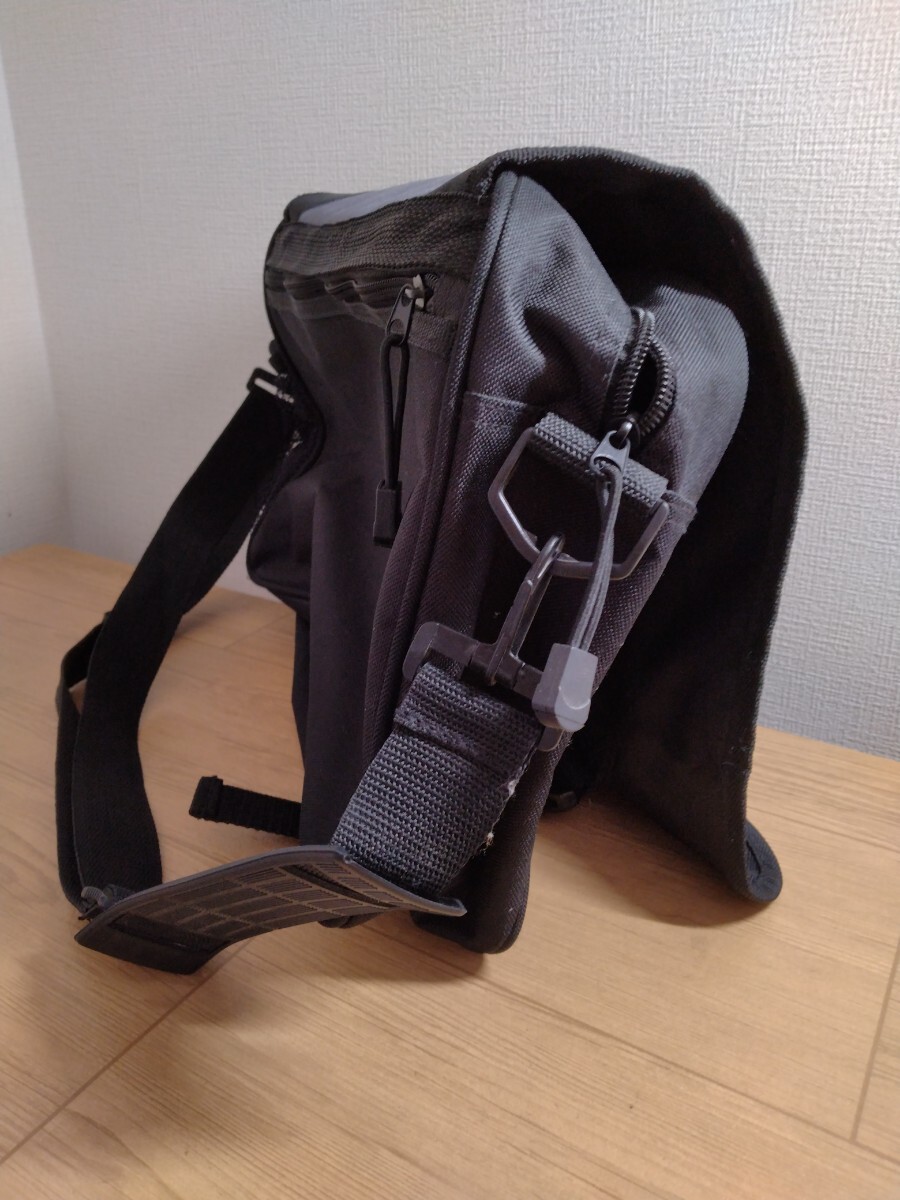 Fender/フェンダー・　カバン　　　鞄 　　バッグ