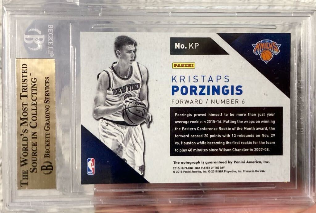 【BGS】RC 鑑定済 Kristaps Porzingis 2015-16 PANINI クリスタプス・ポルジンギス NBA Rookie Auto card 直書 ルーキー サイン カードの画像2