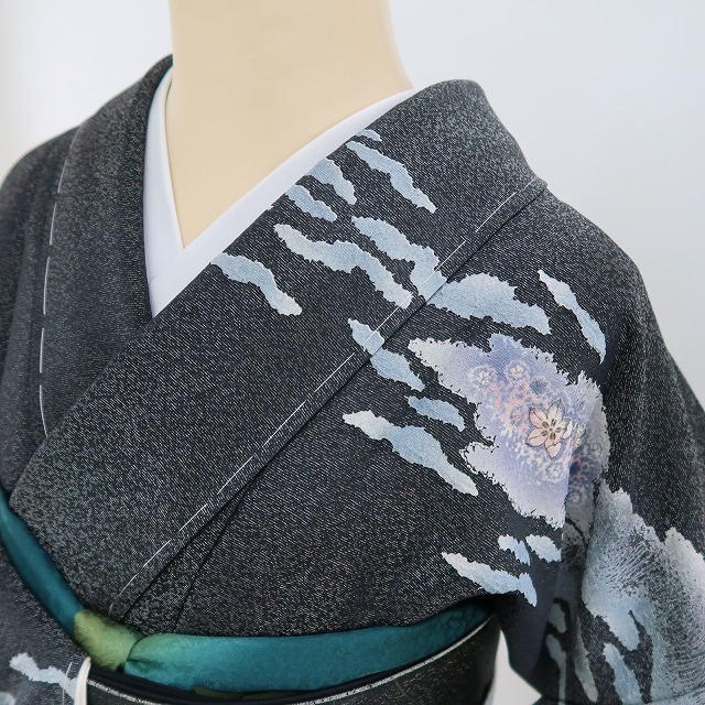 tomihisa 新品 吉野一廉 落款 辻ヶ花 絞り 銀通し 着物 仕付け糸 tomihisa 新品 吉野一廉 落款 辻ヶ花 絞り 銀通し 着物 仕付け糸