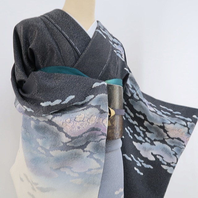 tomihisa 新品 吉野一廉 落款 辻ヶ花 絞り 銀通し 着物 仕付け糸 tomihisa 新品 吉野一廉 落款 辻ヶ花 絞り 銀通し 着物 仕付け糸