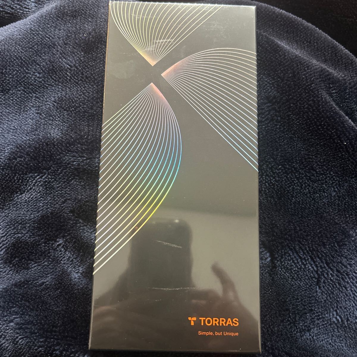米軍規格・宇宙航空材料」TORRAS iPhone15Pro 専用 ガラスフィルム 全面保護 強化極細黒縁 9H越え 貼り付け簡単 さらさら 気泡レス_画像7