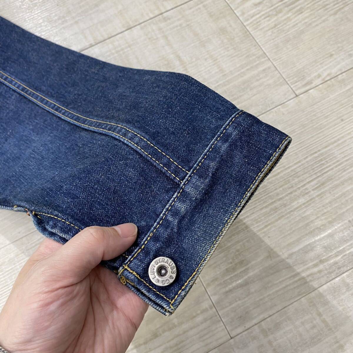 90s 濃紺 VINTAGE LEVI'S 71506 1st ファースト 大戦 モデル Gジャン リーバイス デニム ジャケット 95年製 革パッチ BIGE 廃盤 日本製 40_画像3