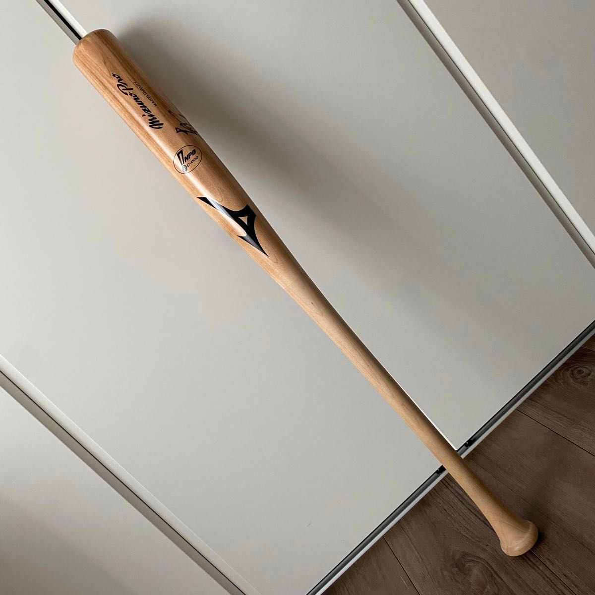 美品 MIZUNO ミズノ 野球 硬式 サイン 木製バット PRO C-002 美品 MIZUNO ミズノ 野球 硬式 サイン 木製バット PRO C-002