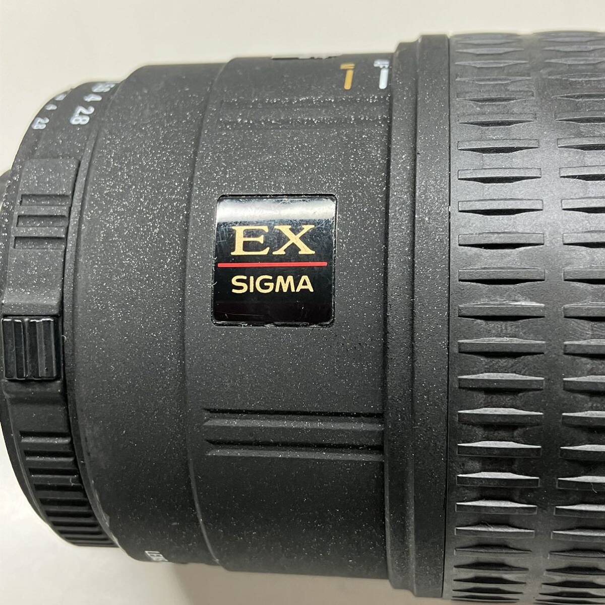 1円〜 3F SIGMA シグマ 交換レンズ ズームレンズ EX SIGMA 105mm 1:2.8D MACRO シリアル番号1034580 レンズキャップ付き ズーム調節良好の画像9