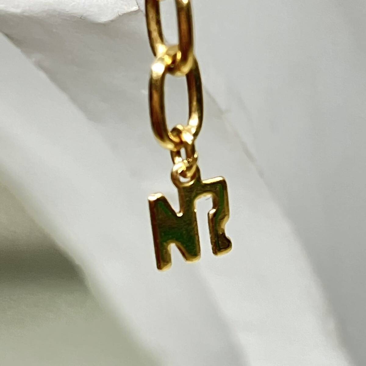 1円〜 3T ニナリッチ Nina Ricci ネックレス ペンダントトップ ゴールドカラー アクセサリー レディース スクエア NRロゴ の画像9