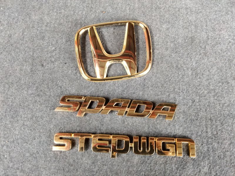 H25 Stepwagon Spada RK5 Gold rear emblem 3 point set 